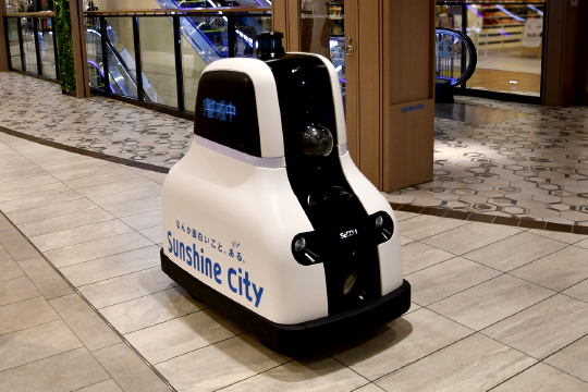 セキュリティロボット「cocobo」の導入　【セコム株式会社との業務提携】